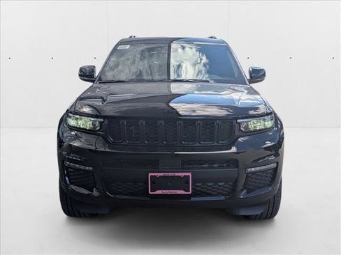 New 2025 Jeep Grand Cherokee L Limited w/ Black Appearance Package image 5