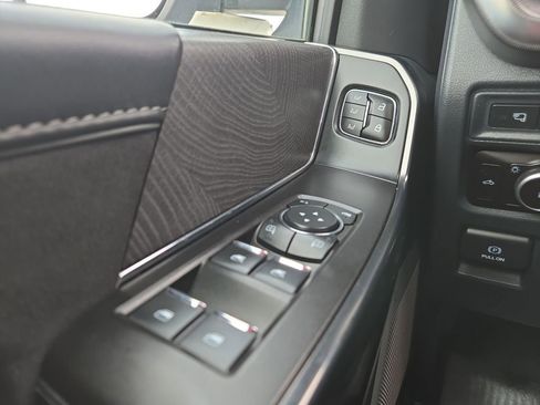 Used 2023 Ford F150 Platinum AWD/4WD image 19