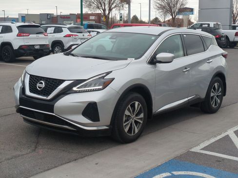 Used 2022 Nissan Murano S image 11