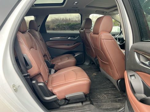 Used 2020 Buick Enclave Avenir w/ Avenir Technology Package image 11