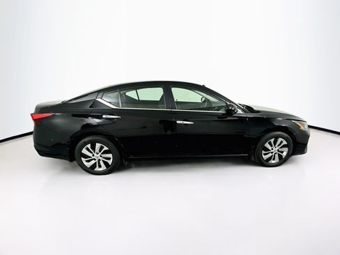 Used 2023 Nissan Altima 2.5 S FWD image 10
