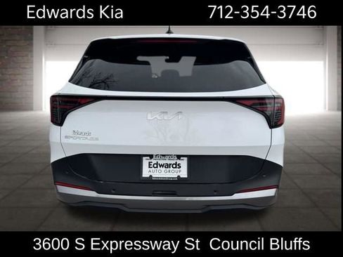 New 2026 Kia Sportage EX image 8