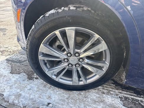 Used 2023 Cadillac XT6 Premium Luxury w/ Technology Package image 11