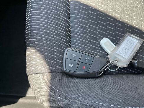 Used 2025 Chevrolet Equinox LT image 21