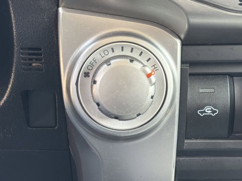 Used 2016 Toyota 4Runner SR5 AWD/4WD image 29