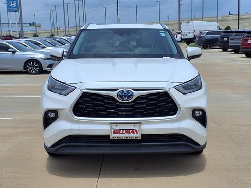 Used 2020 Toyota Highlander XLE FWD image 5