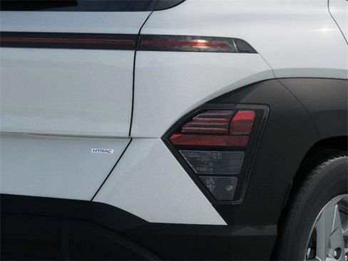 New 2026 Hyundai Kona SE image 10