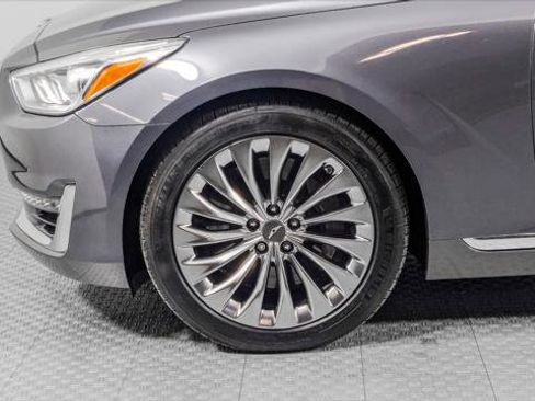 Used 2017 Genesis G90 3.3T Premium image 36