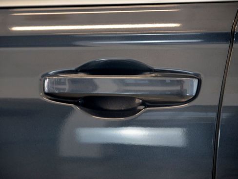 Used 2025 Honda CR-V EX image 14
