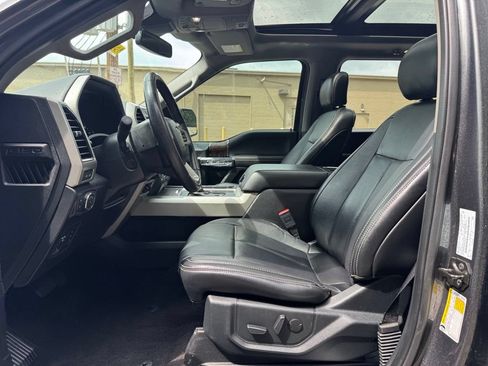 Used 2019 Ford F150 Lariat w/ Equipment Group 502A Luxury AWD/4WD image 21