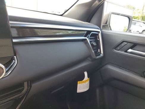 New 2025 GMC Canyon Elevation w/ Convenience Package image 26