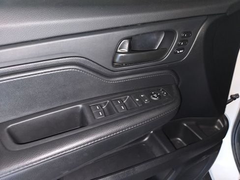 Used 2025 Honda Odyssey EX-L image 13