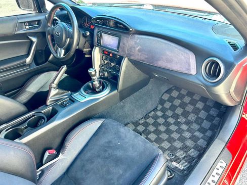 Used 2013 Subaru BRZ Limited w/ Popular Pkg 2C image 14