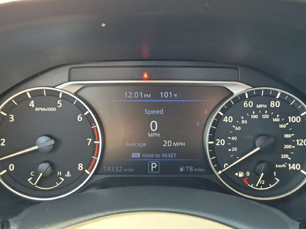 Used 2025 Nissan Altima 2.5 SV FWD image 16