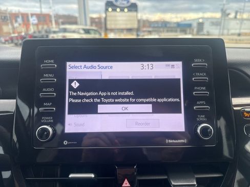 Used 2024 Toyota Camry SE image 32