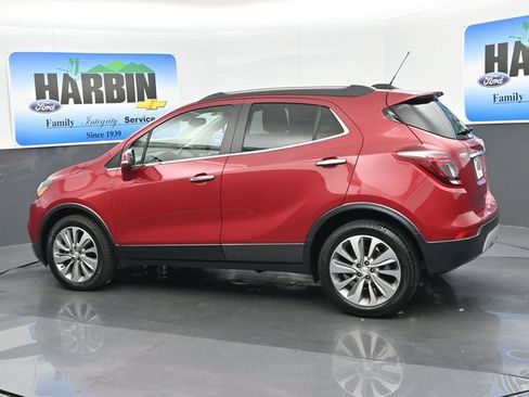 Used 2019 Buick Encore Preferred FWD image 3