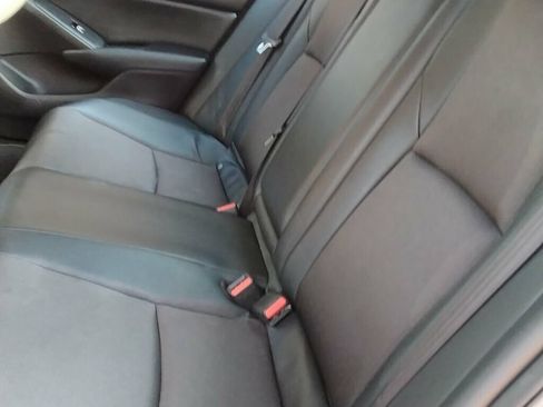 Used 2022 Honda Accord Sport image 9