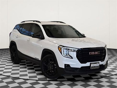 Used 2024 GMC Terrain SLT w/ Elevation Edition image 1