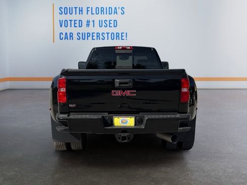 Used 2017 GMC Sierra 3500 Denali w/ Duramax Plus Package image 4