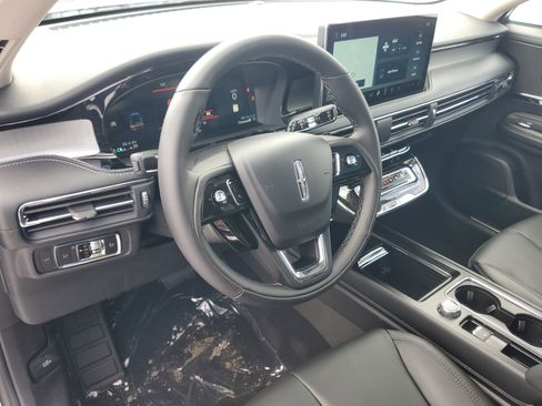 New 2026 Lincoln Corsair Premiere image 13