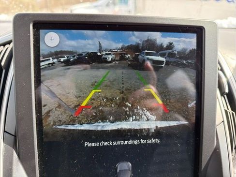 Used 2024 Ford Edge SEL image 19