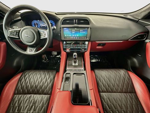 Used 2020 Jaguar F-PACE SVR AWD/4WD image 22