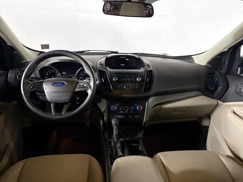 Used 2017 Ford Escape SE image 12