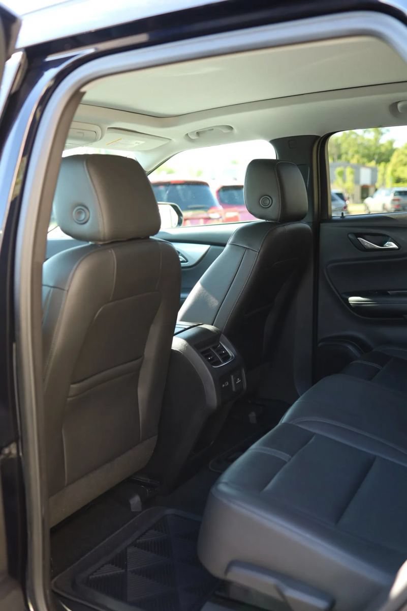 Used 2020 Chevrolet Blazer LT w/ Sound & Technology Package AWD/4WD image 35