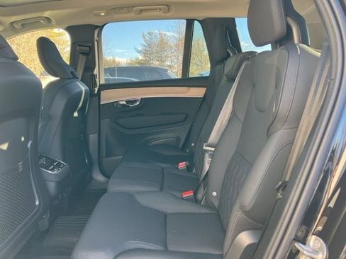 New 2026 Volvo XC90 B5 Plus w/ Protection Package image 19