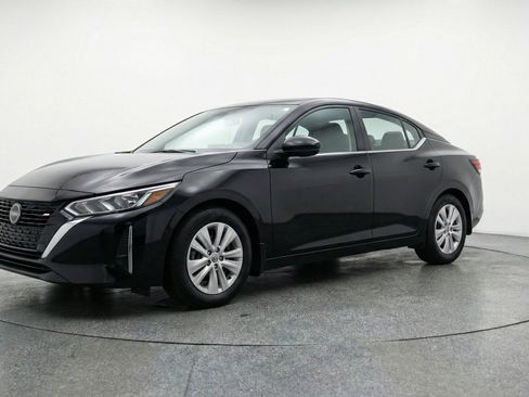 Used 2025 Nissan Sentra S FWD image 3