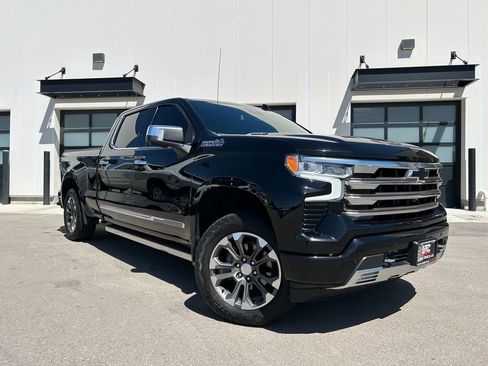 Used 2022 Chevrolet Silverado 1500 High Country AWD/4WD image 1