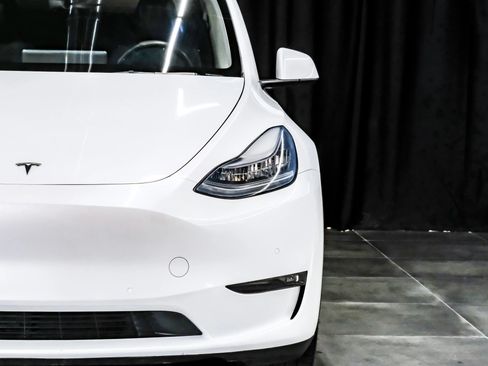 Used 2021 Tesla Model Y Long Range AWD/4WD image 51