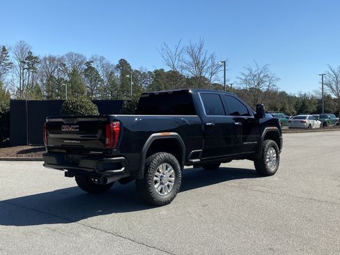 Used 2022 GMC Sierra 2500 Denali w/ Denali Ultimate Package image 3