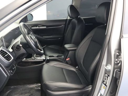 Used 2024 Kia Seltos EX FWD image 19