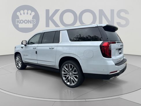 New 2026 GMC Yukon XL Denali w/ Denali Reserve Package AWD/4WD image 4