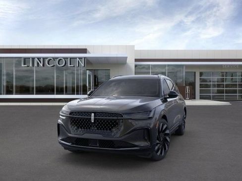 New 2024 Lincoln Nautilus Reserve w/ Equipment Group 202A AWD/4WD image 2