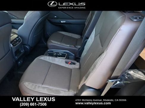 New 2026 Lexus TX 550h AWD Plug-In Hybrid image 17