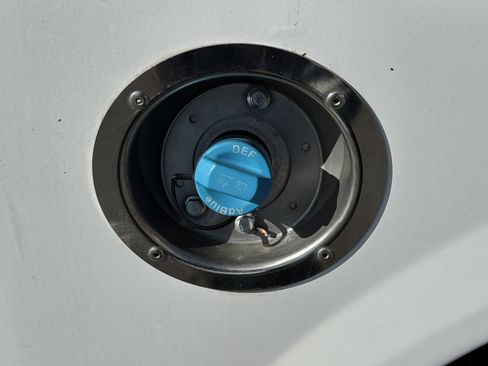 Used 2023 GMC Sierra 3500 Pro w/ Convenience Package image 30