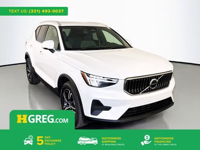 Used 2025 Volvo XC40 B5 Core