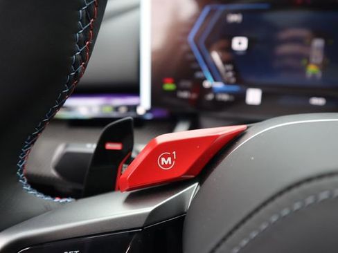 New 2026 BMW M5 w/ Executive Package image 36