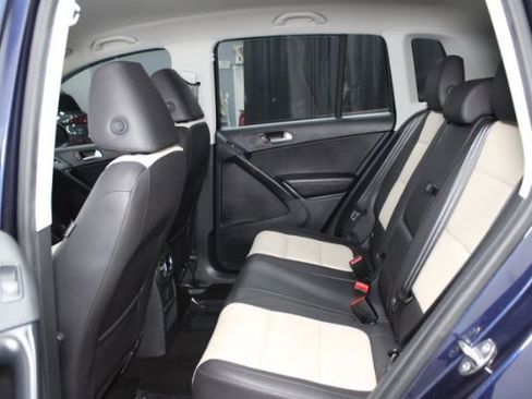 Used 2016 Volkswagen Tiguan S image 21