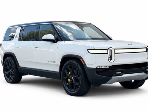 Used 2022 Rivian R1S Launch Edition image 1