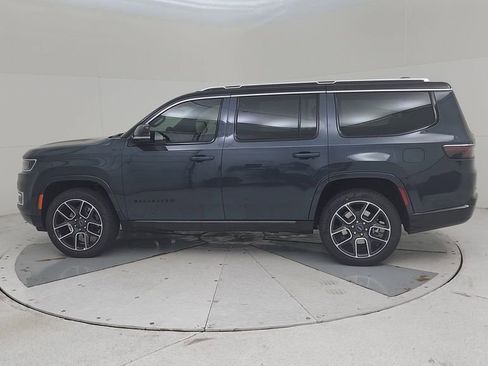 New 2025 Jeep Wagoneer Series III w/ Quick Order Package 25C Super image 9