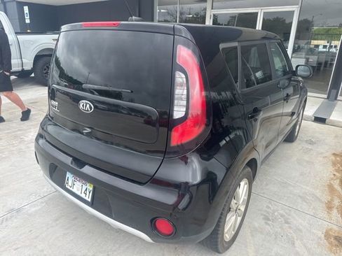Used 2018 Kia Soul + image 4