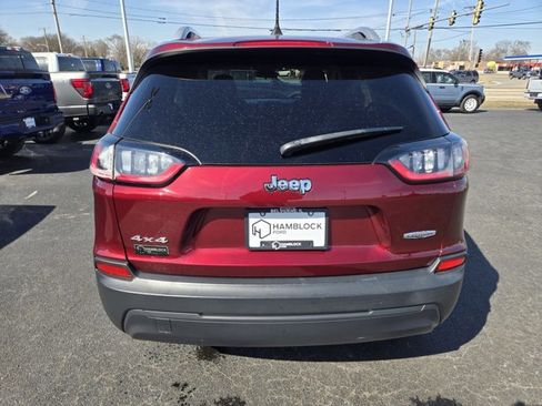 Used 2019 Jeep Cherokee Latitude w/ Cold Weather Group image 5