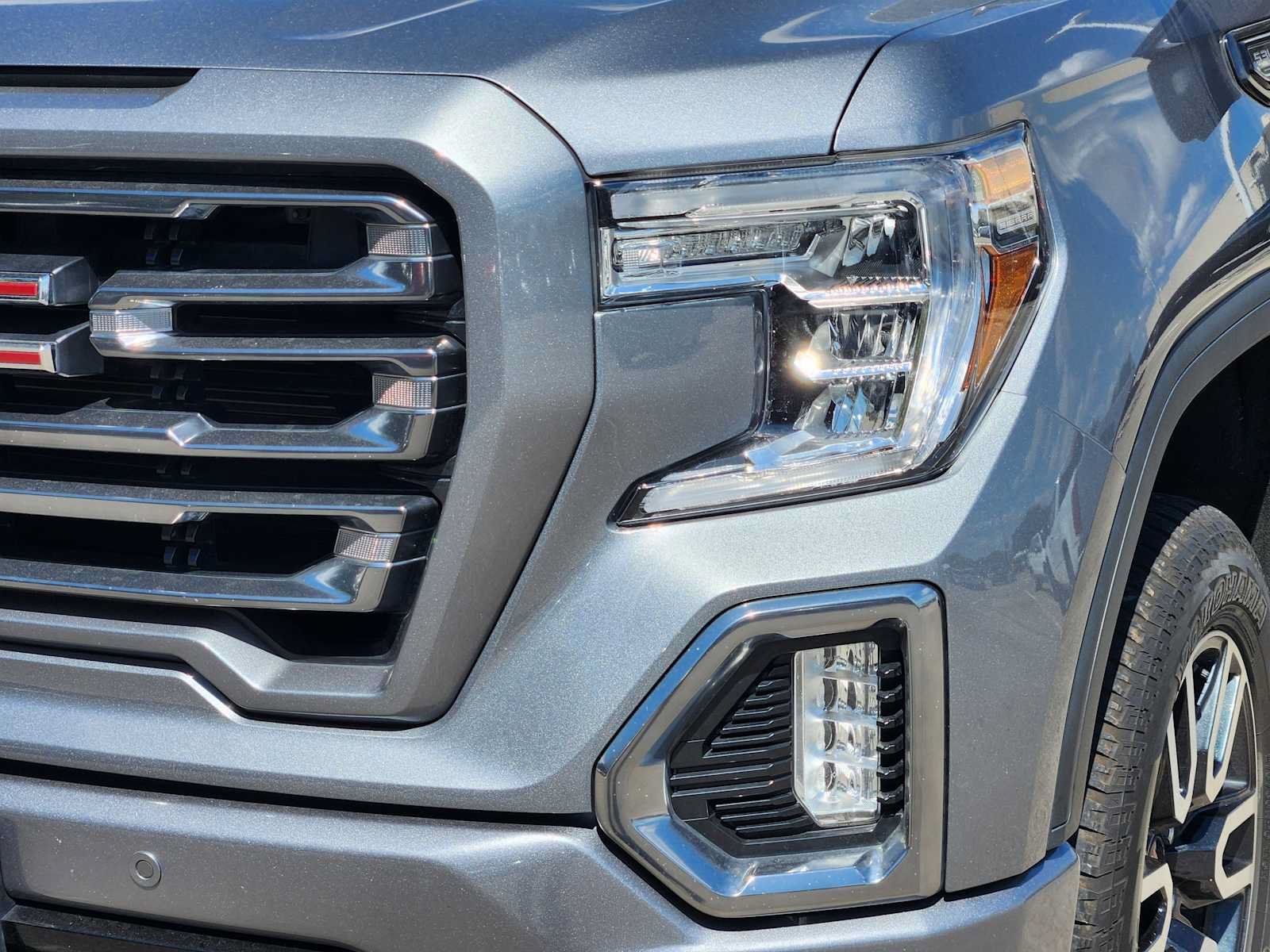 Used 2021 GMC Sierra 1500 AT4 w/ AT4 Premium Package AWD/4WD image 7