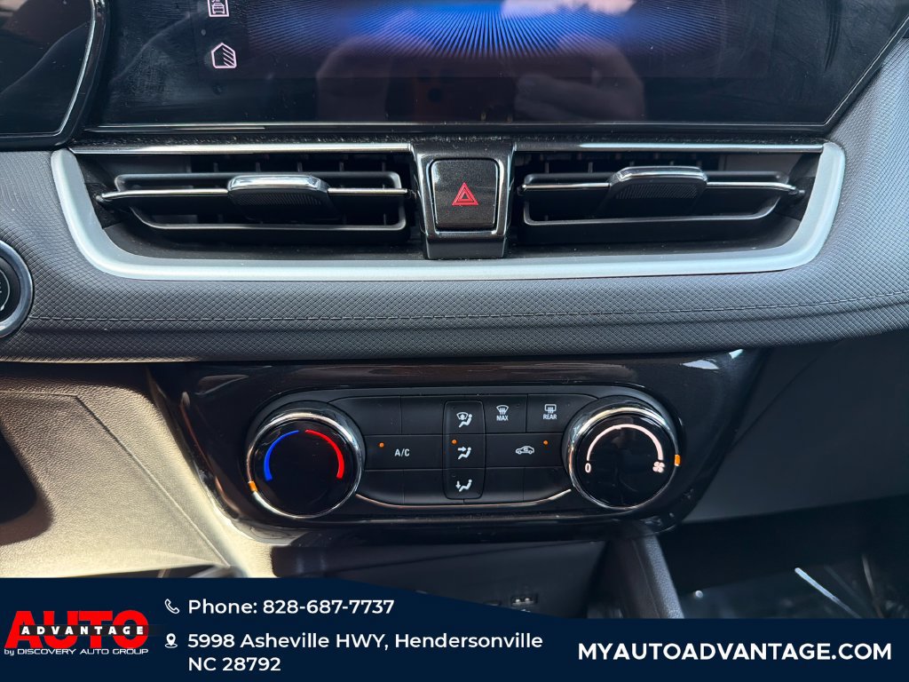Used 2025 Chevrolet TrailBlazer LT FWD image 19