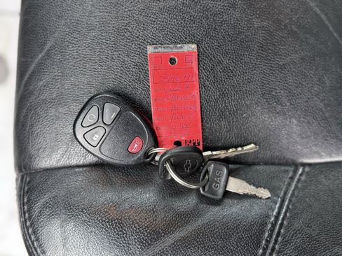 Used 2007 Chevrolet Avalanche LTZ w/ LTZ Preferred Equipment Group image 46