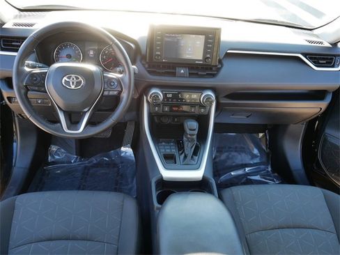 Used 2020 Toyota RAV4 XLE image 22