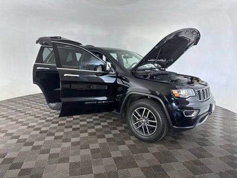Used 2018 Jeep Grand Cherokee Limited AWD/4WD image 14